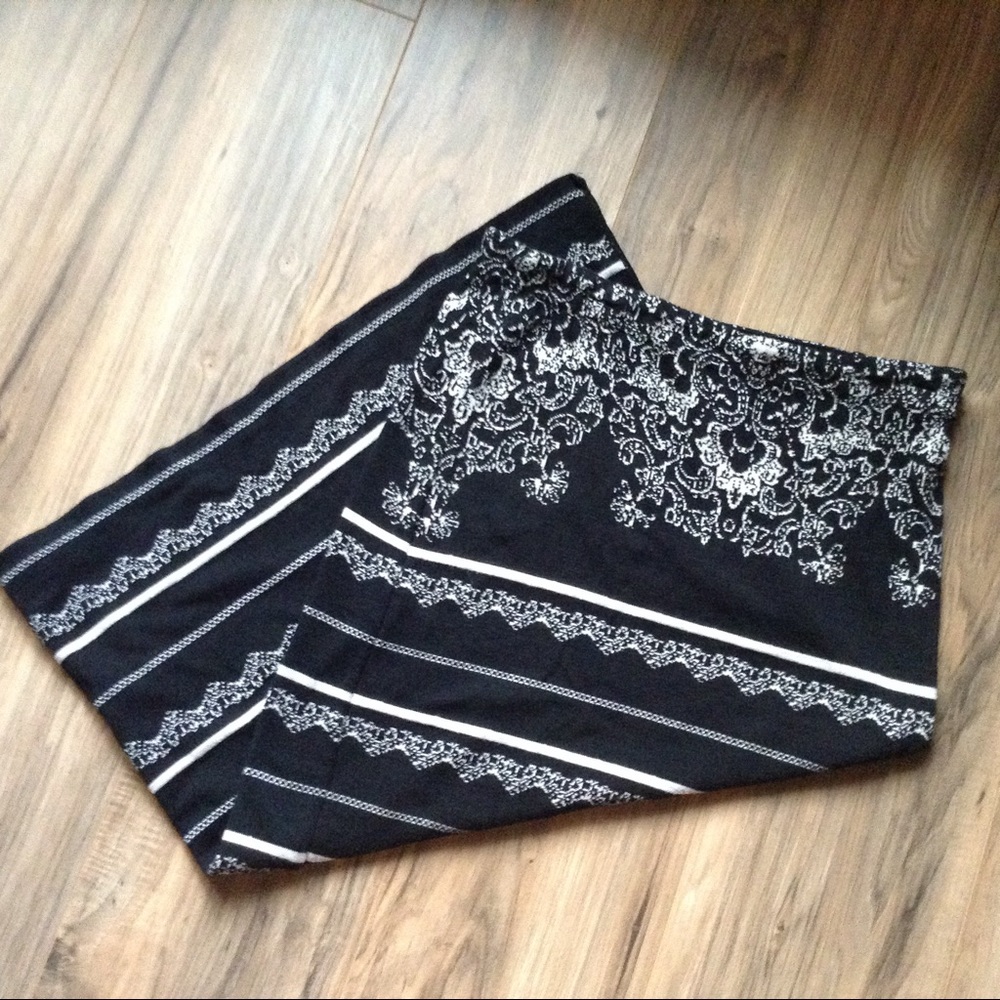 Free People M Black And White Pencil Skirt